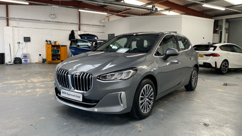 BMW 2 Series 225e xDrive Luxury 5dr DCT Hatchback